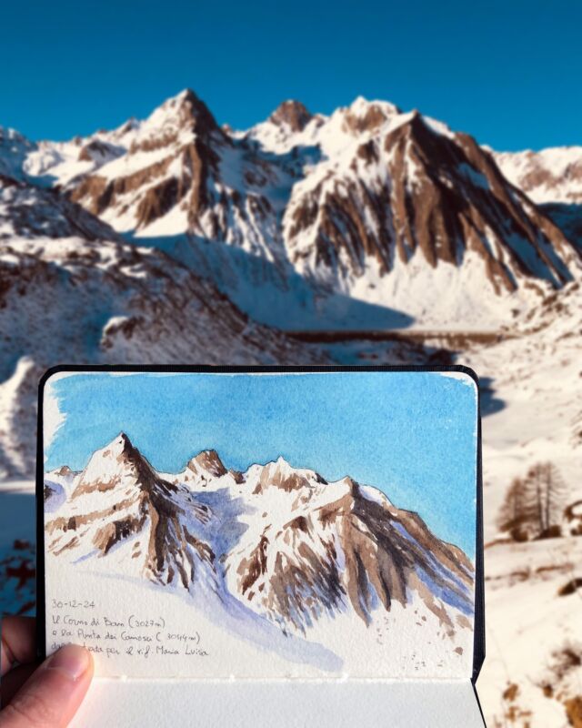 Come finire il 2024 e iniziare al meglio questo 2025 se non con un nuovo sketchbook? 😍 

Questo è un bozzetto veloce ad acquerello della vista che ci ha accompagnato lungo la risalita da Riale verso il rifugio Maria Luisa (2157m), in alta Val Formazza. 

~

How to start 2025 at best? with a new sketchbook! 😍 

This is a quick watercolor sketch of the view that accompanied us along the ascent from Riale towards the Maria Luisa refuge (2157m), in the upper Val Formazza.

#mountaindrawing #mountainsketch #watercolormountains #sketch #sketchbook #sketchbookdrawing #travelsketch #travelsketchbook #travelsketching #mountainsketching #mountainart #valformazza #valformazzalandscape #riale #wintermountain #winterdrawing #wintersketch #carnetdevoyage #carnetdecroquis